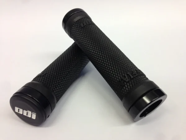 online shops bestellen ODI Ruffian Lock-On Grips Black/black Lenkergriffe 1